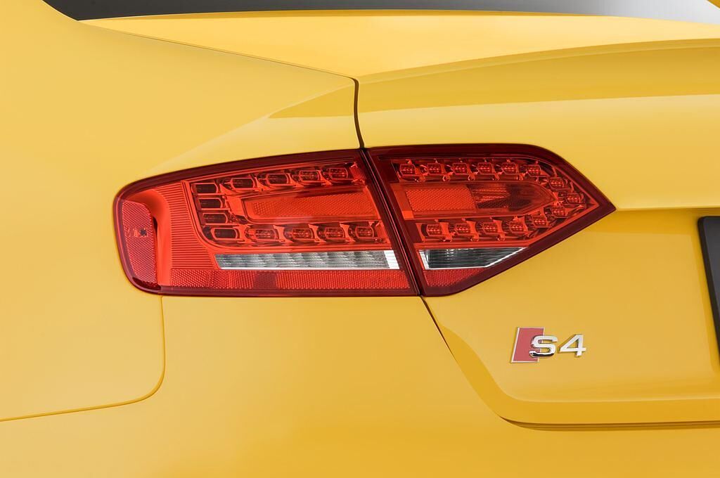 Audi S4 (Baujahr 2010) - 4 Türen Rücklicht