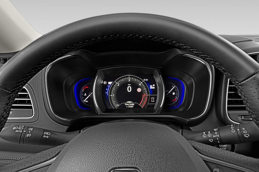 Renault Koleos (Baujahr 2020) Initiale Paris 5 Türen Tacho und Fahrerinstrumente
