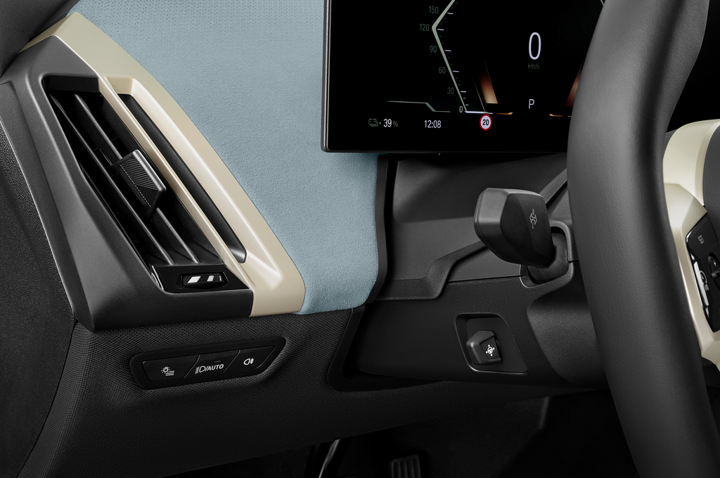 BMW iX (Baujahr 2022) Base 5 Türen Lüftung