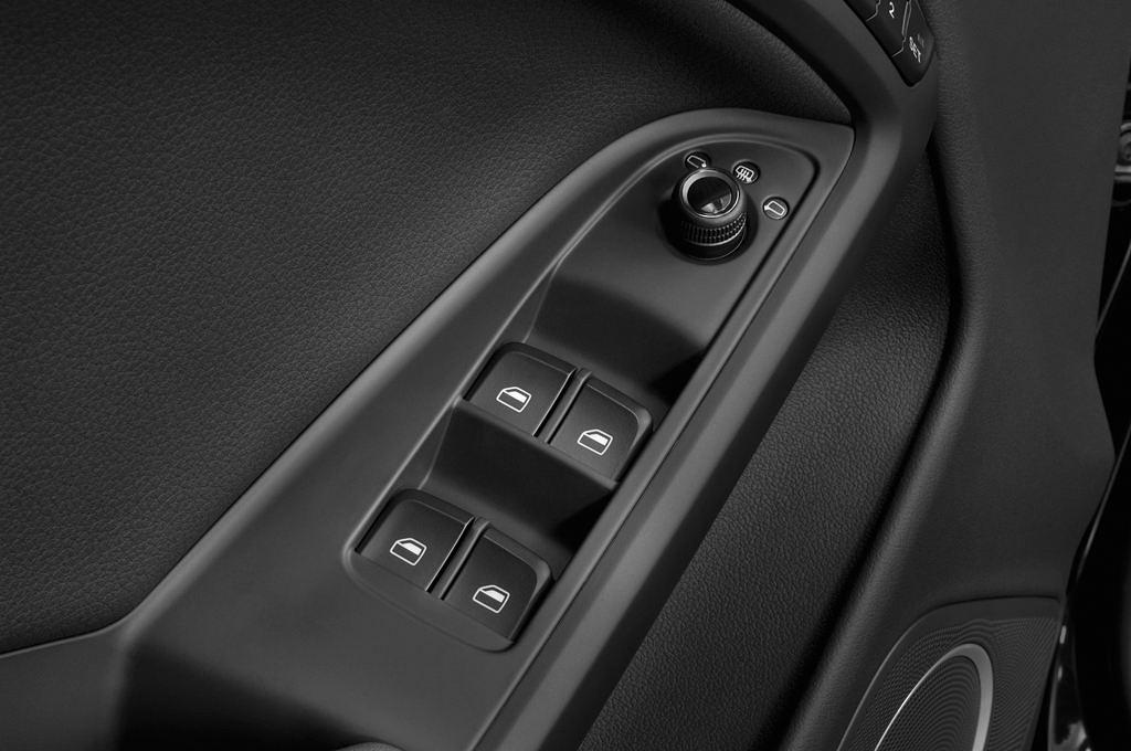 Audi S5 (Baujahr 2010) - 2 Türen Bedienungselemente Tür