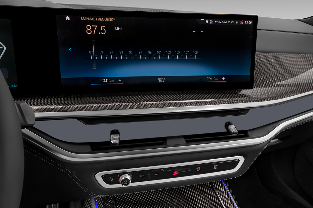 BMW X7 (Baujahr 2023) M Sportpaket 5 Türen Radio und Infotainmentsystem