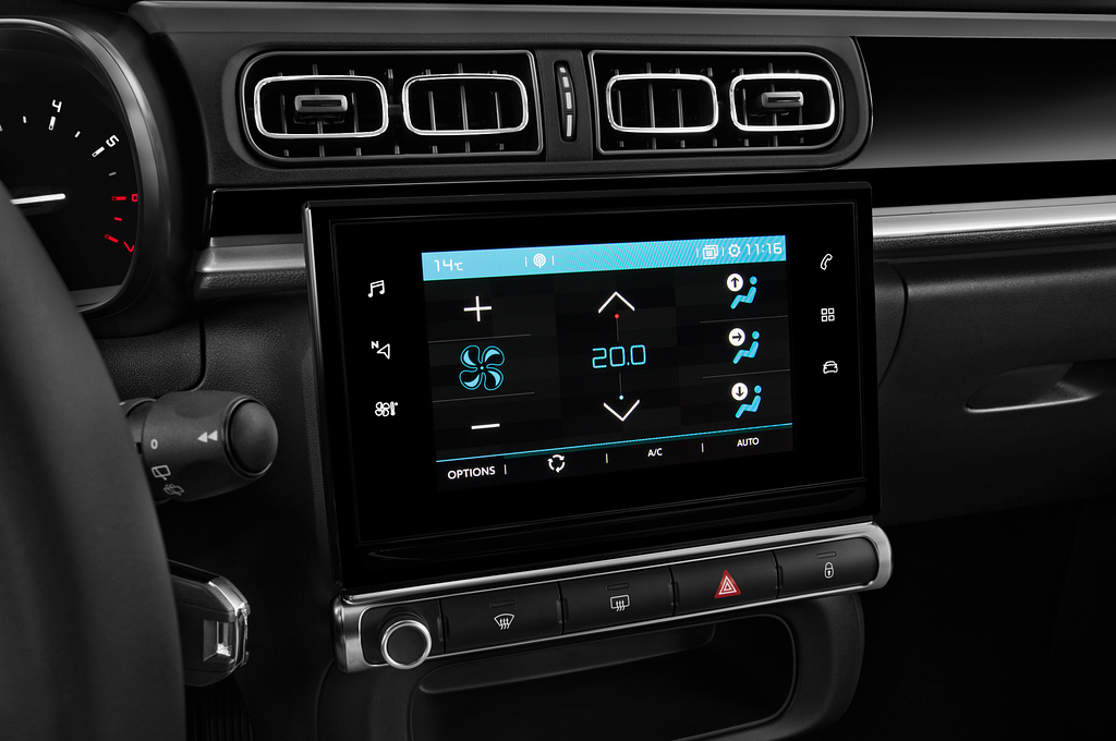 Citroen C3 (Baujahr 2020) Shine 5 Türen Temperatur und Klimaanlage