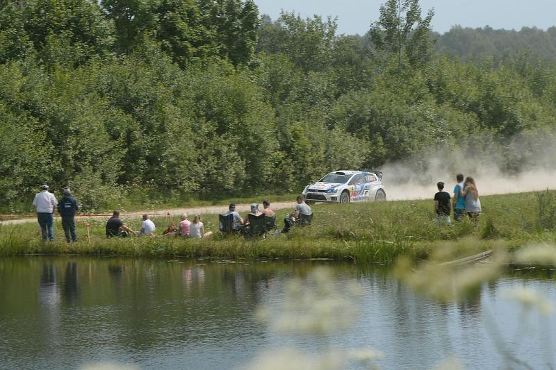 Jari-Matti Latvala und Miikka Anttila fuhren bei der Rallye Polen auf Rang fünf.