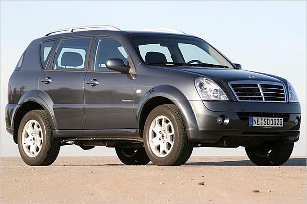 Der Kühlergrill des Rexton ist chromumrandet