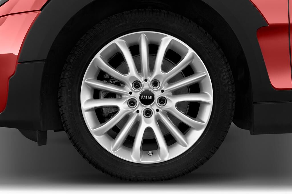 MINI Clubman (Baujahr 2020) S 5 Türen Reifen und Felge
