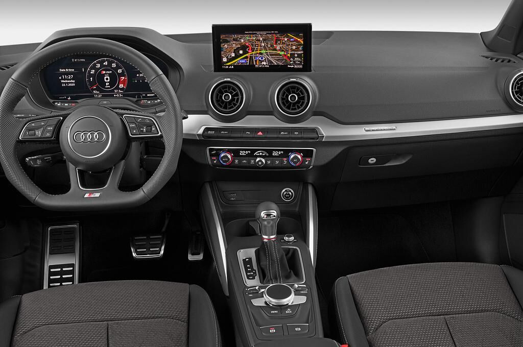 Audi SQ2 (Baujahr 2019) - 5 Türen Mittelkonsole