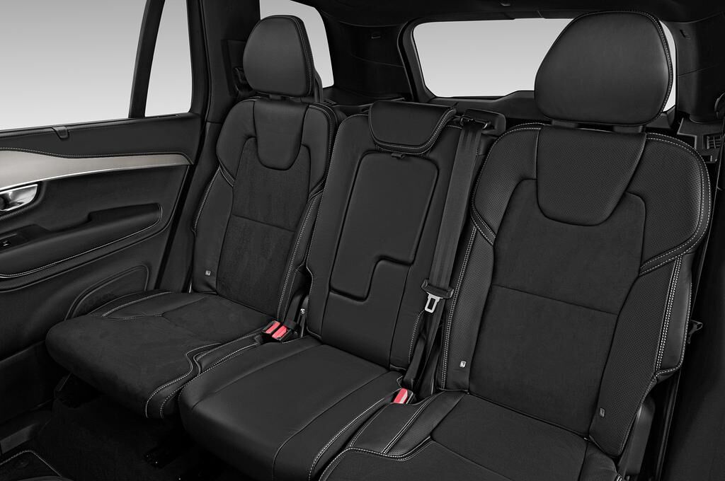 Volvo XC90 (Baujahr 2020) R-Design 5 Türen Rücksitze