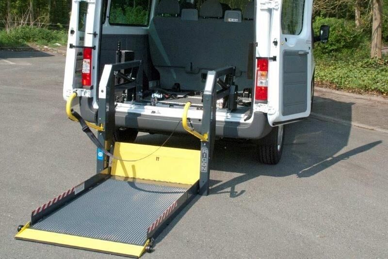 Rollstuhl Lift