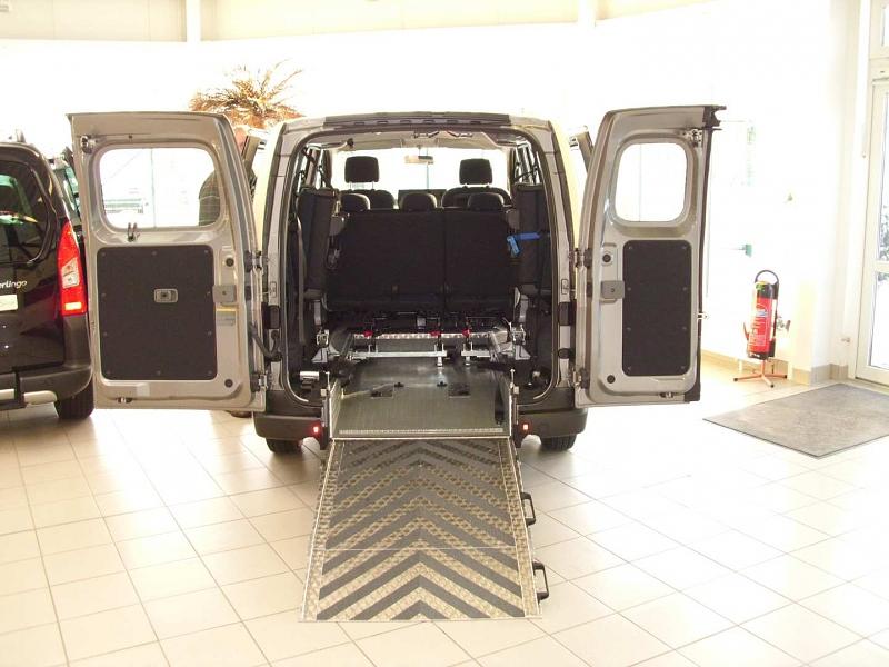 Nissan NV 200 Taxi