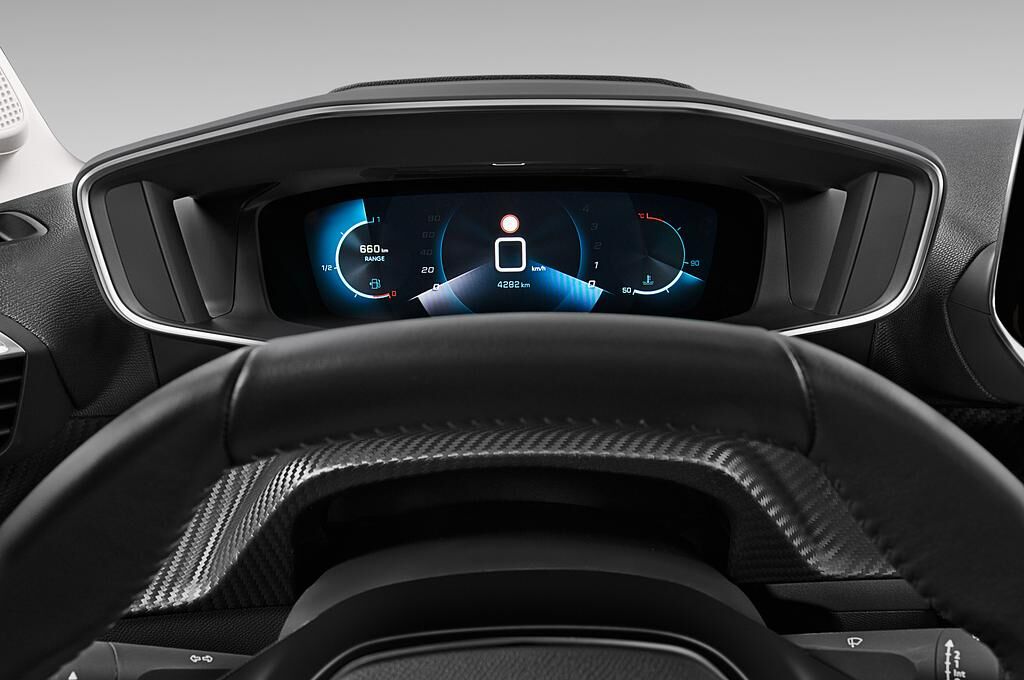 Peugeot 208 (Baujahr 2020) Allure 5 Türen Tacho und Fahrerinstrumente