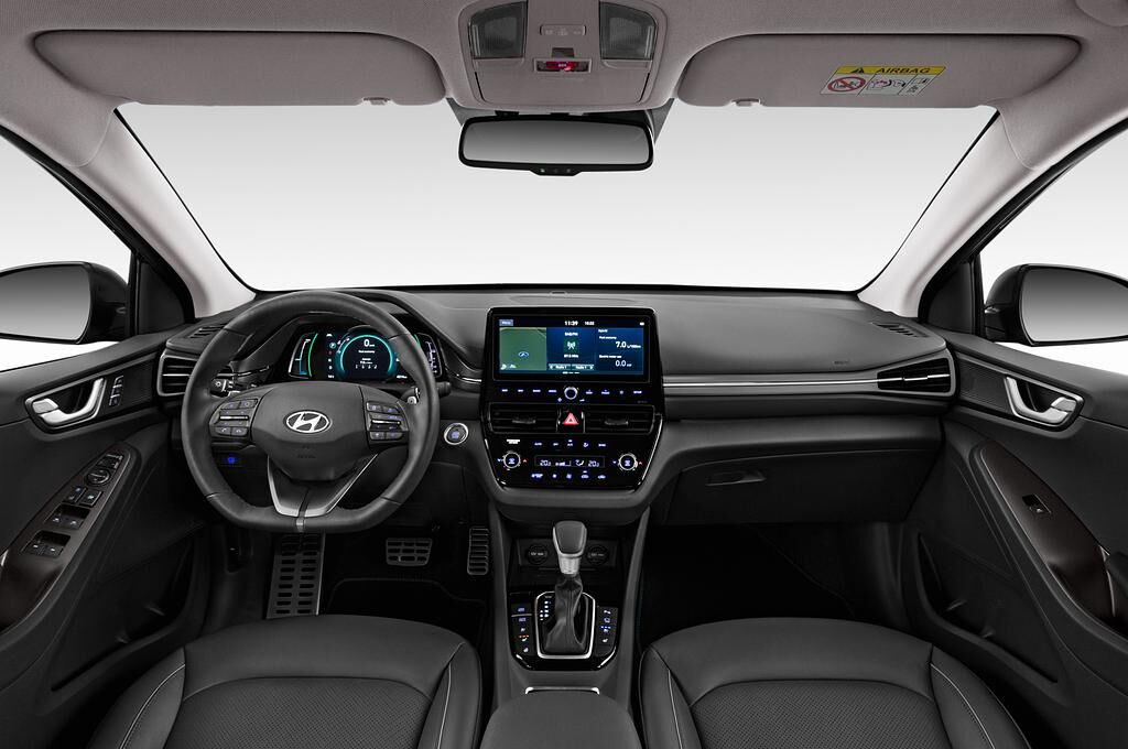 Hyundai Ioniq Hybrid (Baujahr 2020) - 5 Türen Cockpit und Innenraum