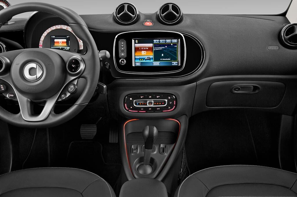 smart EQ fortwo (Baujahr 2020) Prime 3 Türen Mittelkonsole