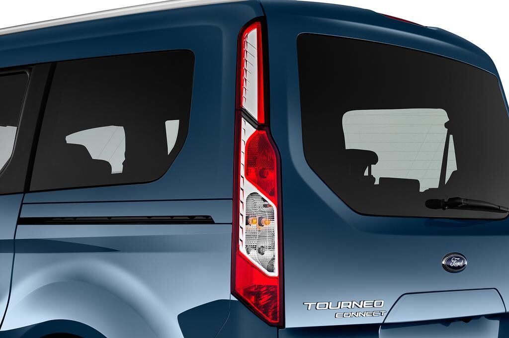 Ford Grand Tourneo Connect (Baujahr 2020) Titanium 5 Türen Rücklicht