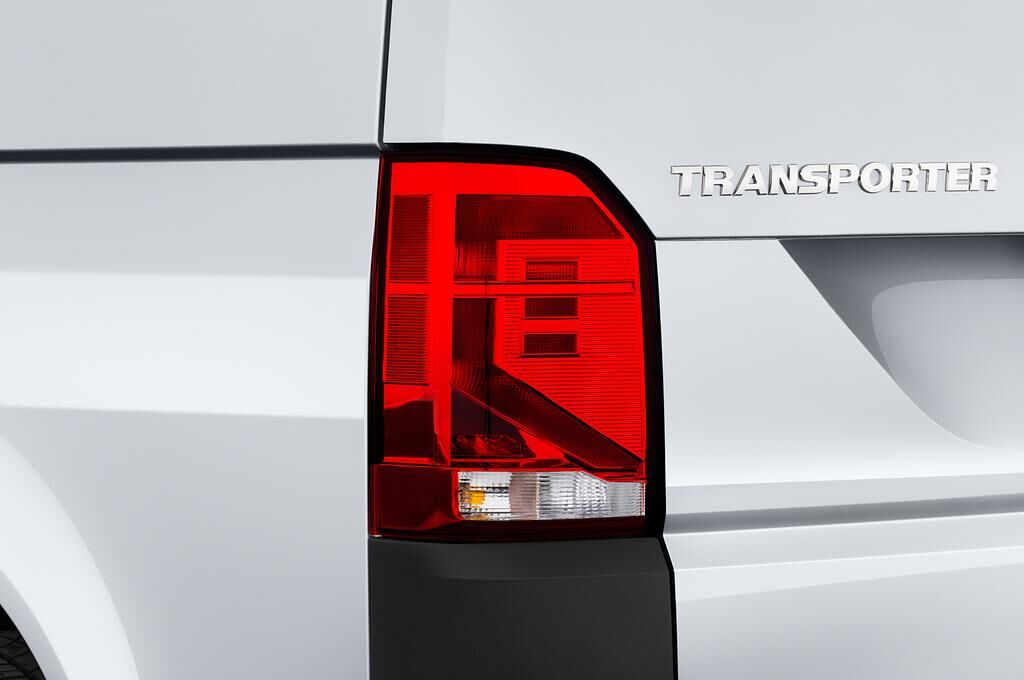 Volkswagen Transporter Combi (Baujahr 2020) - 4 Türen Rücklicht