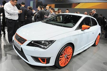 Peking 2014: Seat stellt seinen Hochleistungssportler Leon Cupra vor