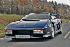 30 Jahre Ferrari Testarossa - Neon auf Rädern
