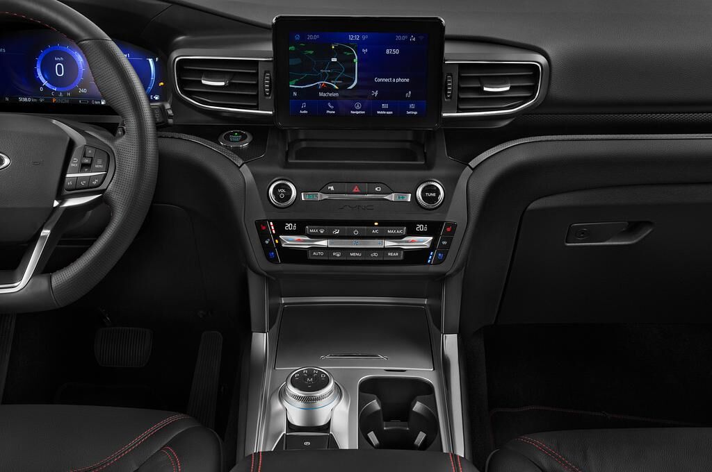 Ford Explorer PHEV (Baujahr 2020) ST-Line 5 Türen Mittelkonsole