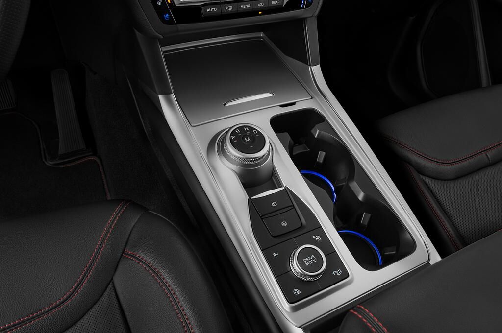 Ford Explorer PHEV (Baujahr 2020) ST-Line 5 Türen Schalthebel