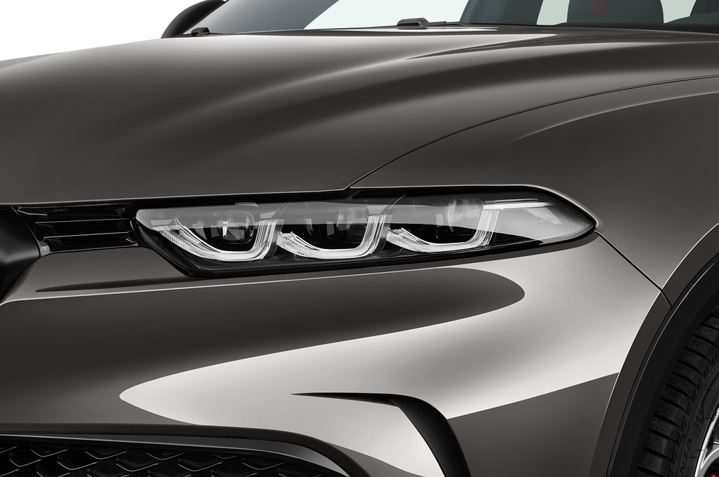 Alfa Romeo Tonale (Baujahr 2022) Edizione Speciale 5 Türen Scheinwerfer
