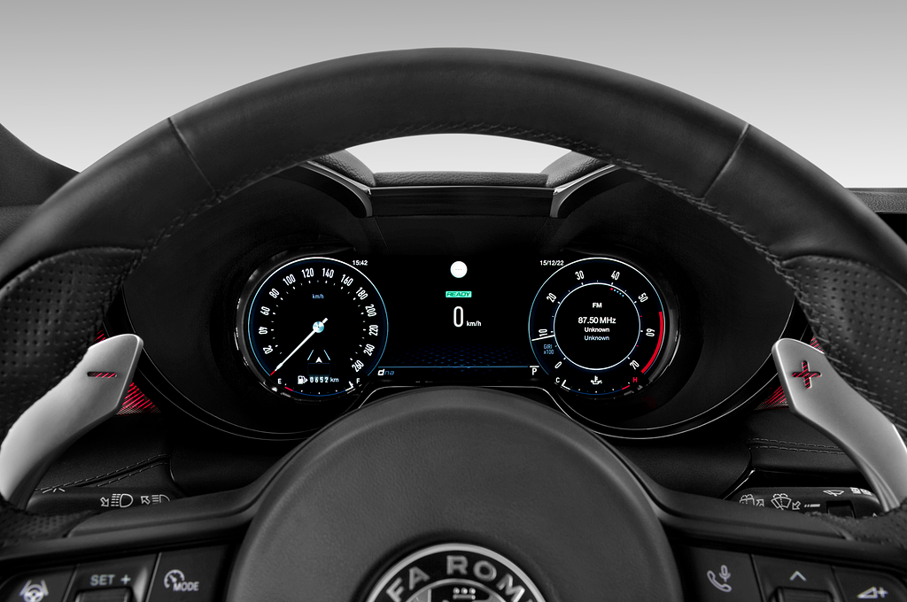 Alfa Romeo Tonale (Baujahr 2022) Edizione Speciale 5 Türen Tacho und Fahrerinstrumente