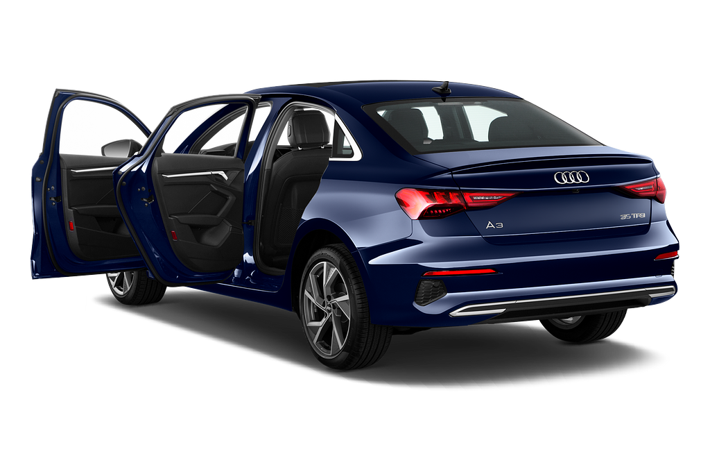 Audi A3 (Baujahr 2022) Advanced 4 Türen Tür geöffnet