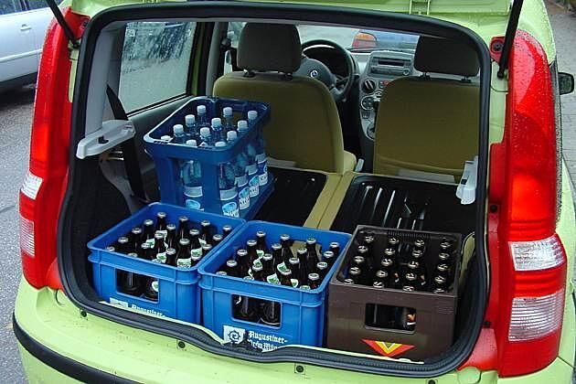 Viel Platz: Selbst den Party-Einkauf braucht man mit dem Panda nicht zu scheuen