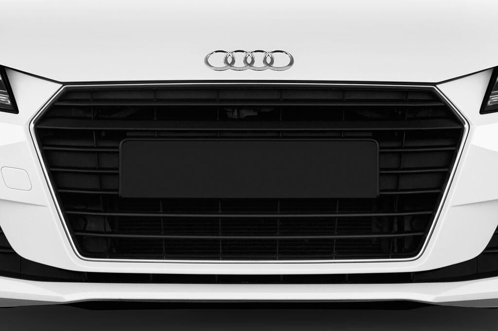 Audi TT (Baujahr 2016) - 3 Türen Kühlergrill und Scheinwerfer