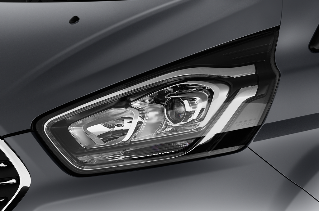 Ford Tourneo Custom (Baujahr 2020) Titanium 4 Türen Scheinwerfer