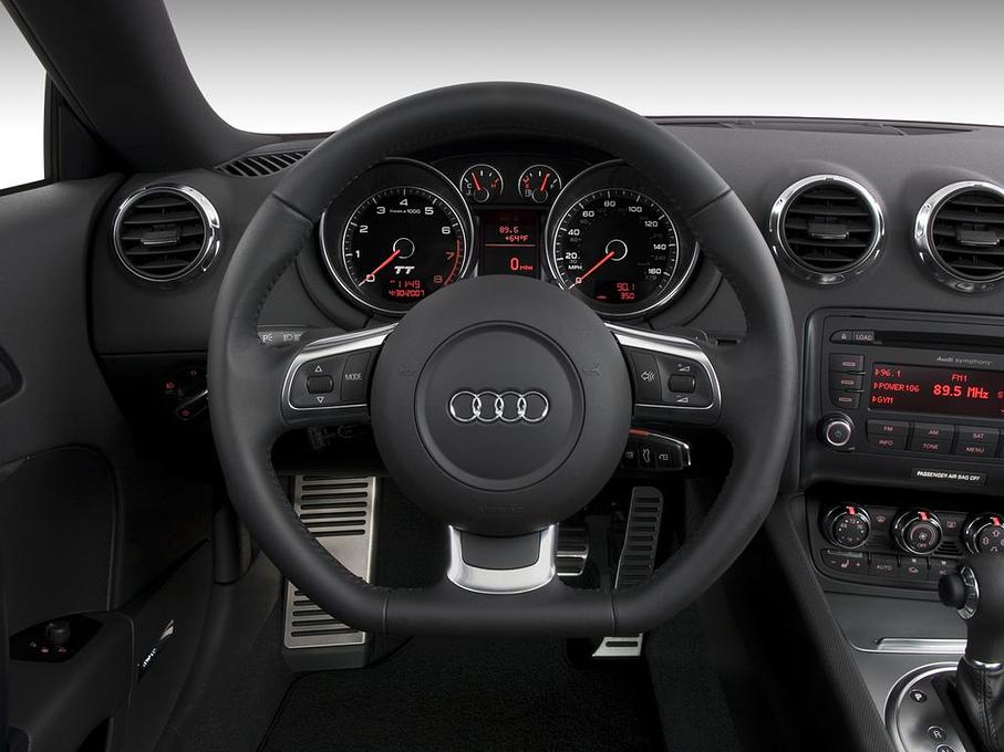 Audi TTS (Baujahr 2010) - 2 Türen Lenkrad
