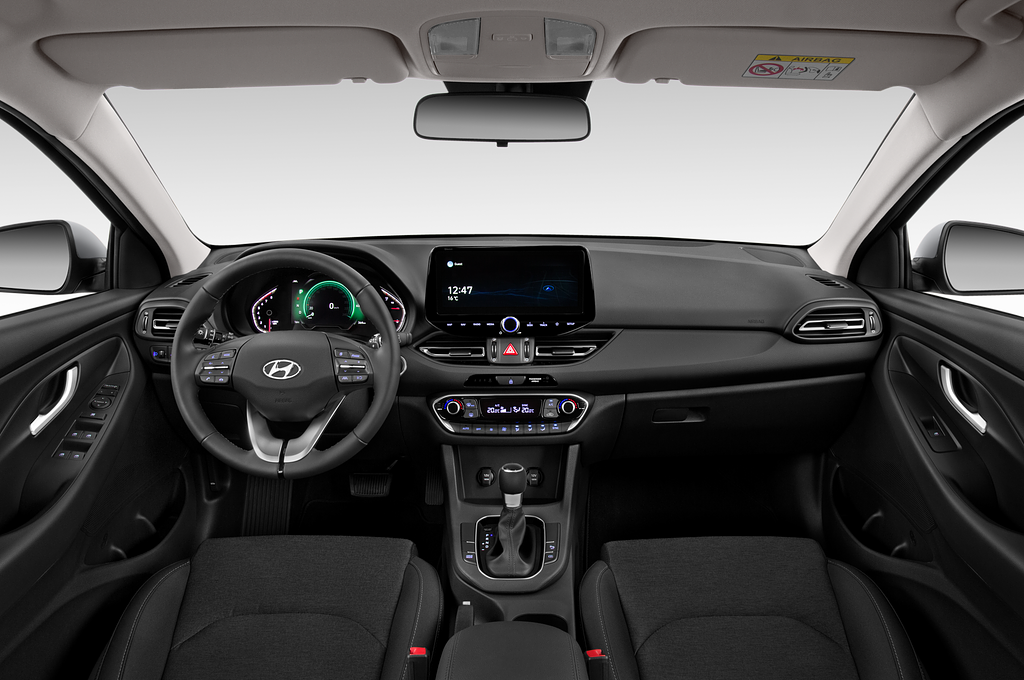 Hyundai i30 (Baujahr 2020) Trend 5 Türen Cockpit und Innenraum