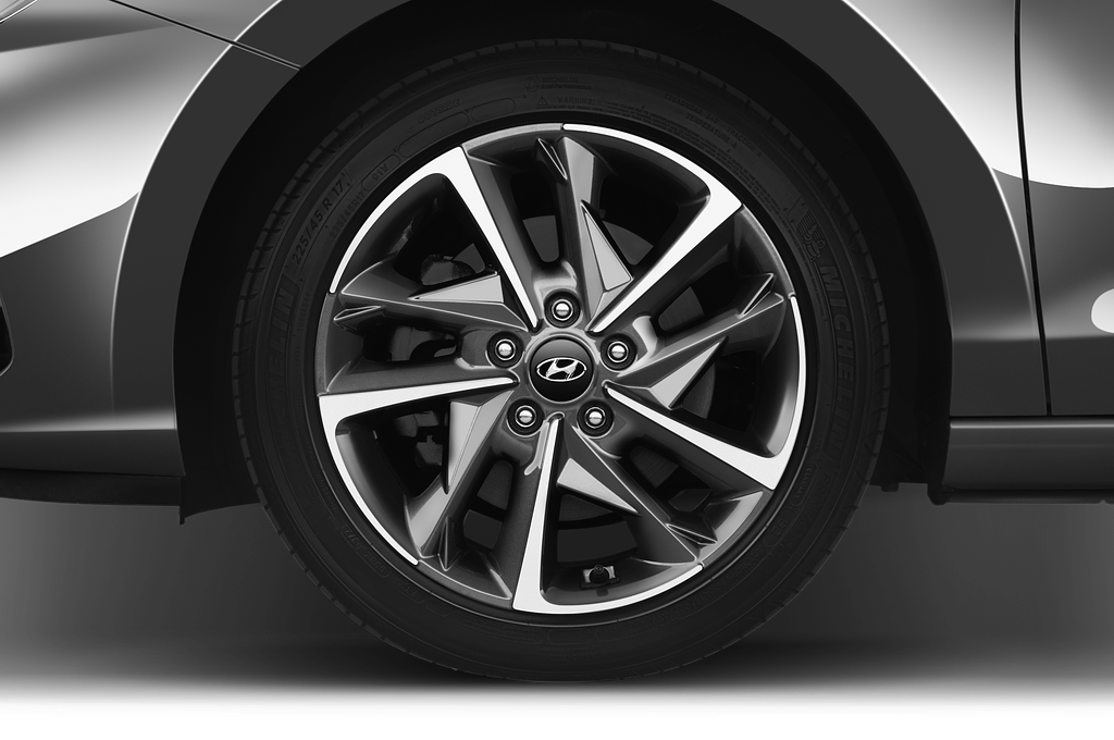 Hyundai i30 Fastback (Baujahr 2020) Prime 5 Türen Reifen und Felge