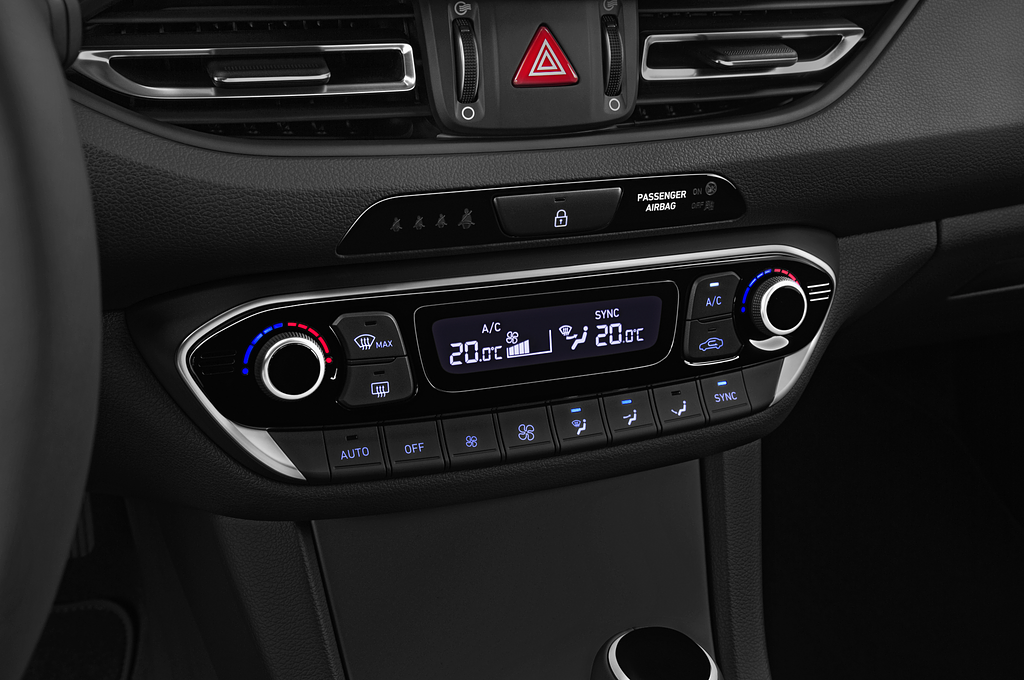 Hyundai i30 Fastback (Baujahr 2020) Prime 5 Türen Temperatur und Klimaanlage