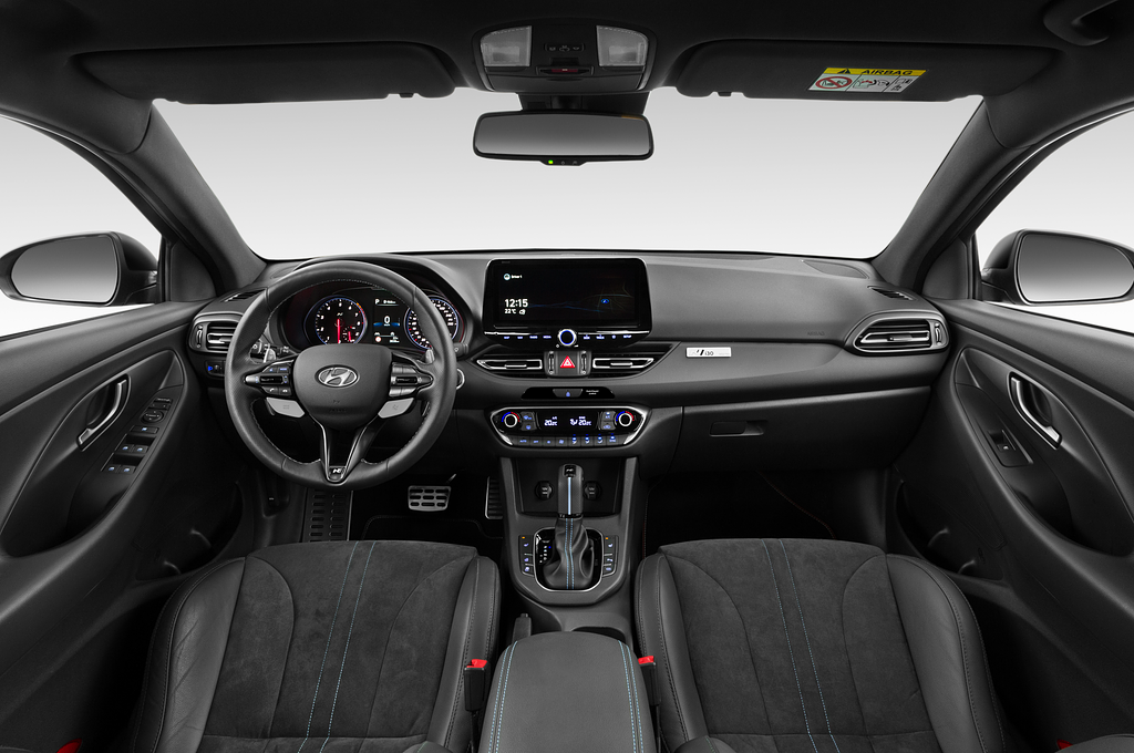 Hyundai i30 Fastback N (Baujahr 2021) N Line 5 Türen Cockpit und Innenraum