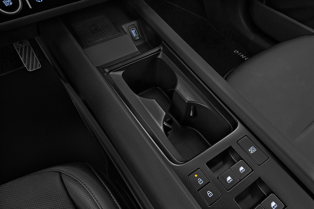 Hyundai Ioniq 6 (Baujahr 2023) Base 4 Türen Schalthebel
