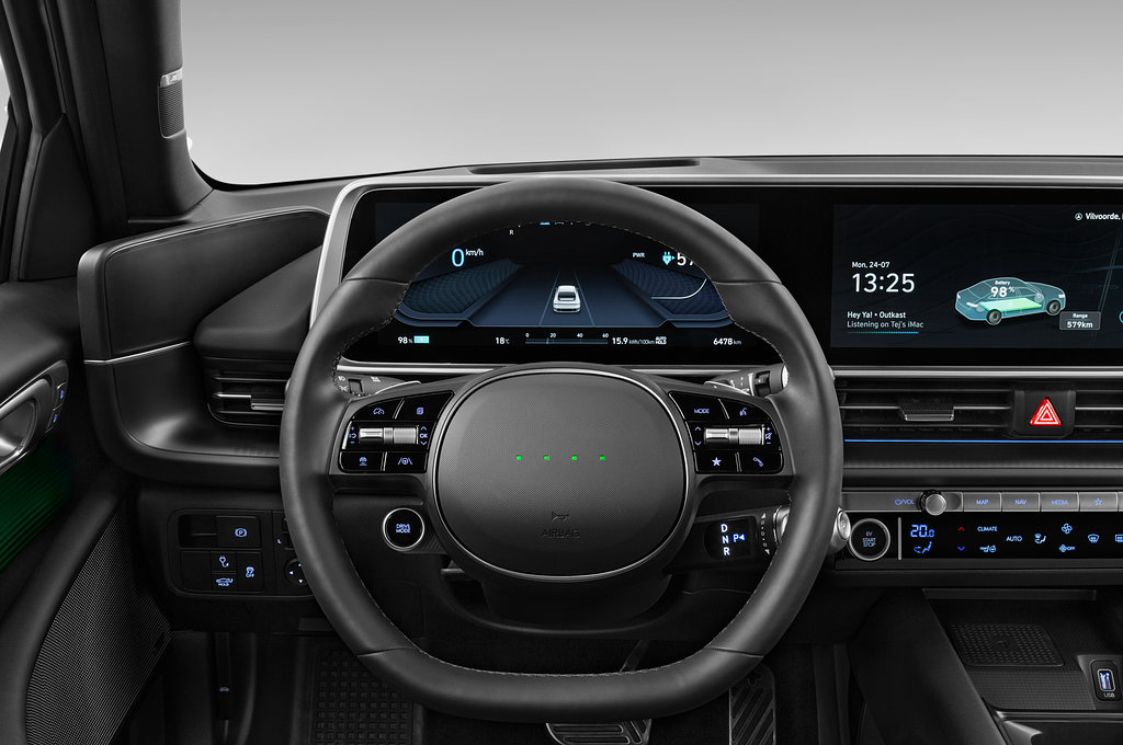 Hyundai Ioniq 6 (Baujahr 2023) Base 4 Türen Lenkrad