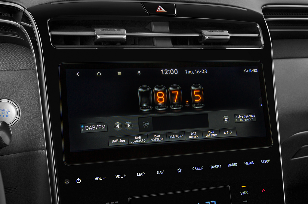 Hyundai Tucson Plug-in Hybrid (Baujahr 2023) Base 5 Türen Radio und Infotainmentsystem