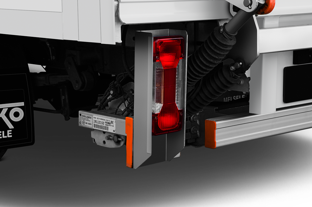 Iveco Daily (Baujahr 2020) C 2 Türen Rücklicht