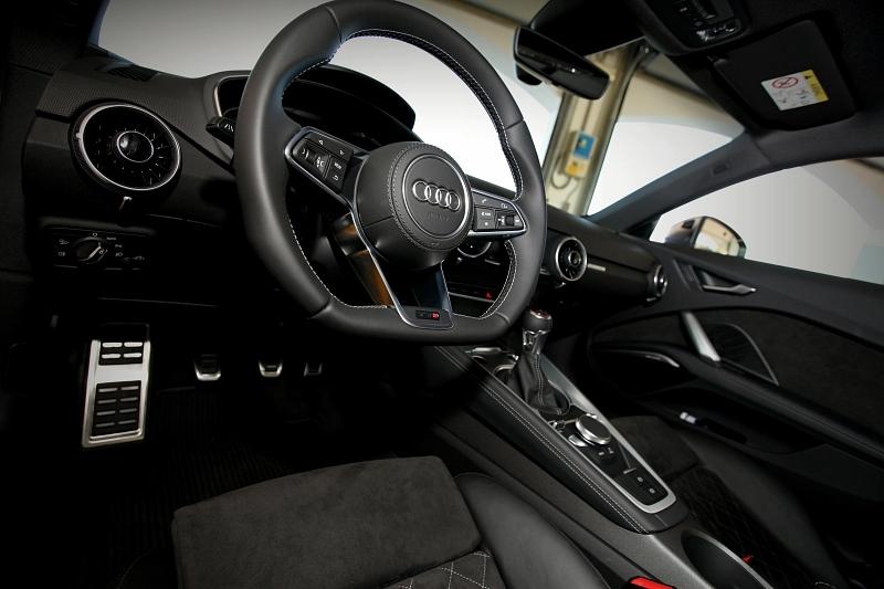Audi TTS: das Cockpit