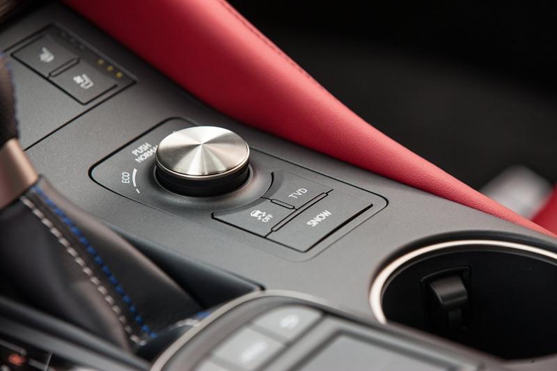 Lexus RC F - der Controller für die Fahrmodi