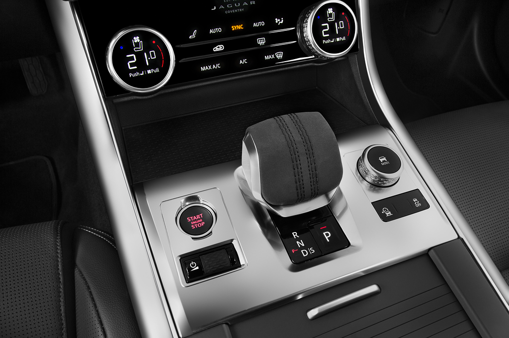 Jaguar XF Sportbrake (Baujahr 2021) R-Dynamic S 5 Türen Schalthebel
