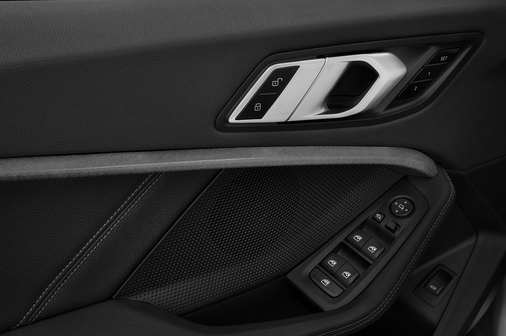 BMW M135I XDRIVE (Baujahr 2022) M135i 5 Türen Bedienungselemente Tür