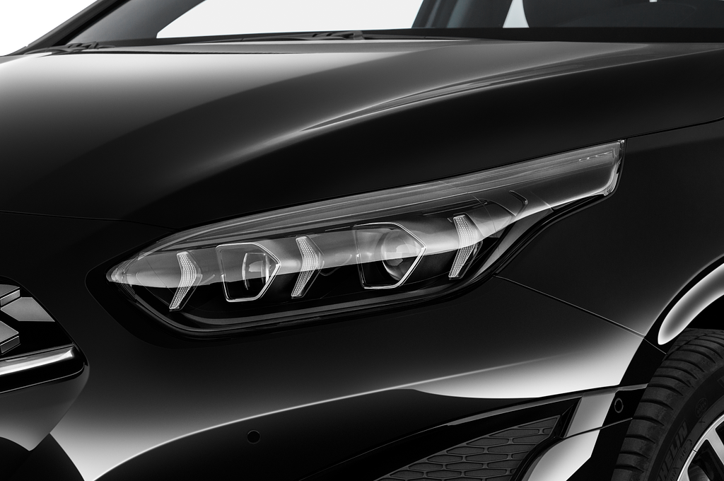 Kia Ceed SW PHEV (Baujahr 2022) Spirit 5 Türen Scheinwerfer