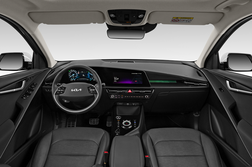 Kia Niro Plug-in Hybrid (Baujahr 2023) Spirit 5 Türen Cockpit und Innenraum