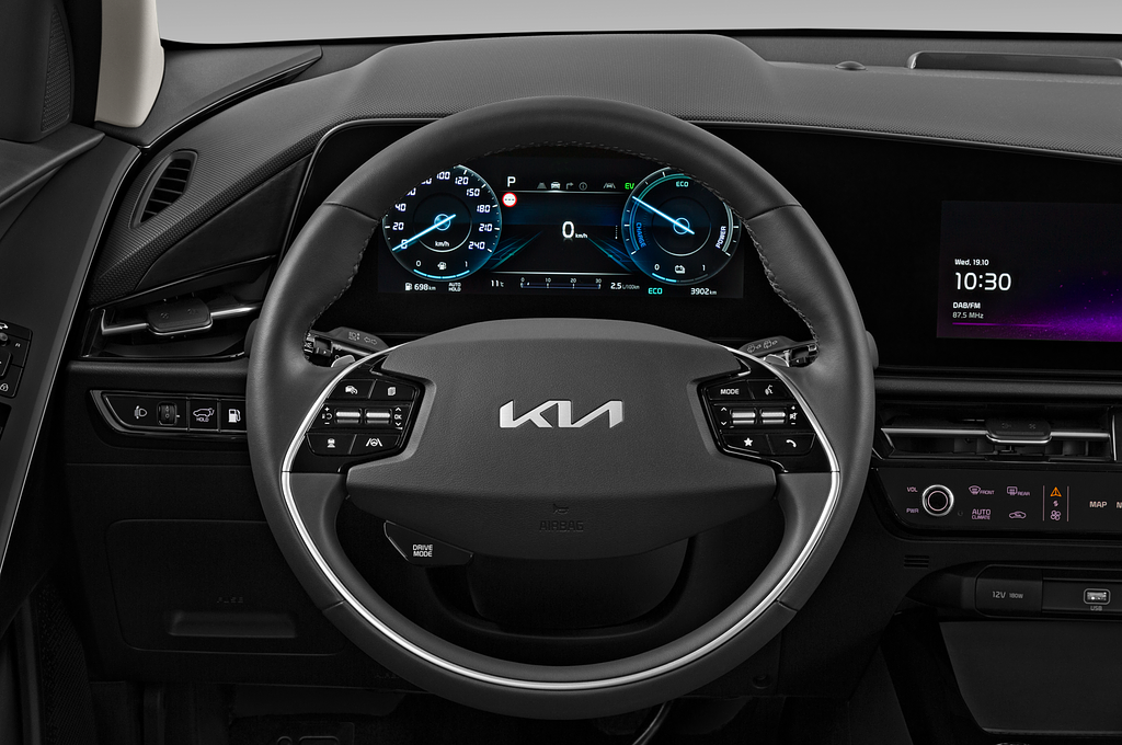 Kia Niro Plug-in Hybrid (Baujahr 2023) Spirit 5 Türen Lenkrad