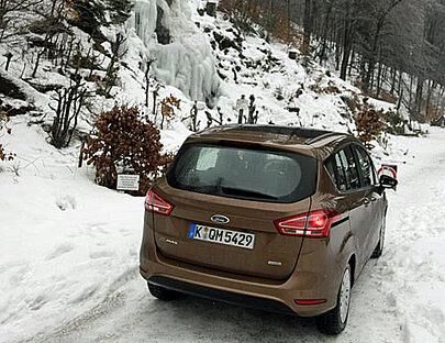 Der kleine Minivan von Ford ist mit dem EcoBoost- Motor flott unterwegs. 