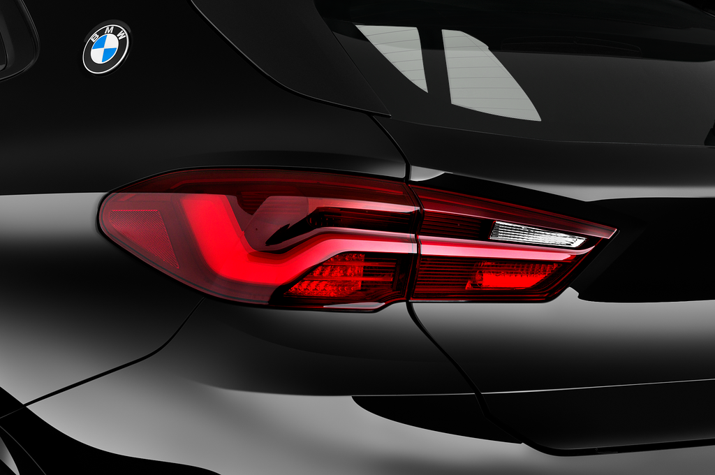 BMW X2 (Baujahr 2023) M Sport 5 Türen Rücklicht