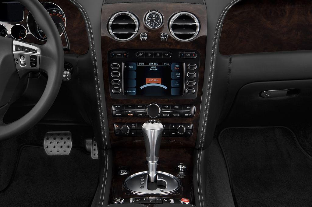 Bentley Continental GT (Baujahr 2010) Speed 2 Türen Mittelkonsole