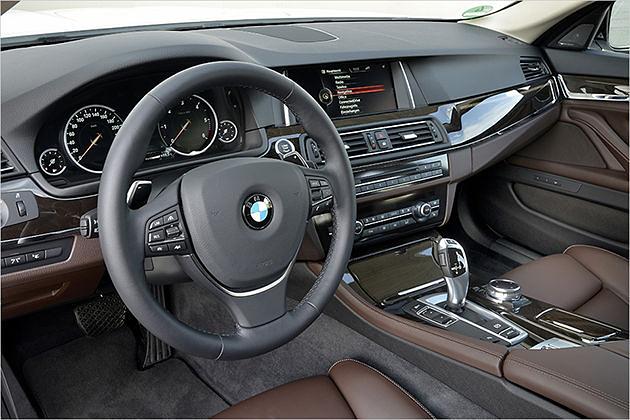 Das 5er-Interieur in der aufpreispflichtigen Luxury-Line