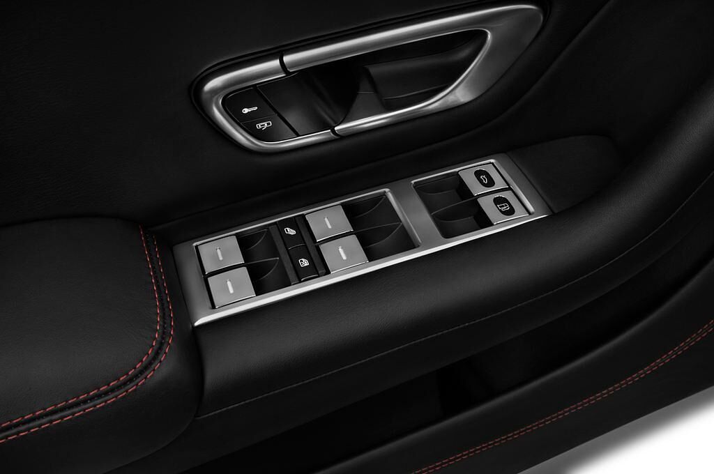 Bentley Continental GT (Baujahr 2017) - 2 Türen Bedienungselemente Tür