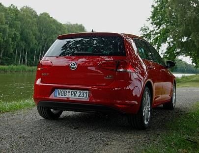 Der VW Golf startet als Trendline bei 17.325 Euro.